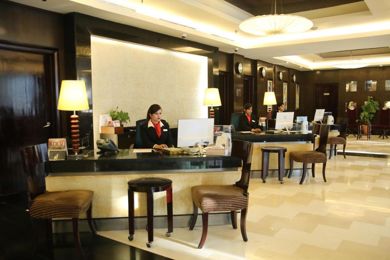 Ramada Plaza By Wyndham Karachi Airport Hotel Esterno foto